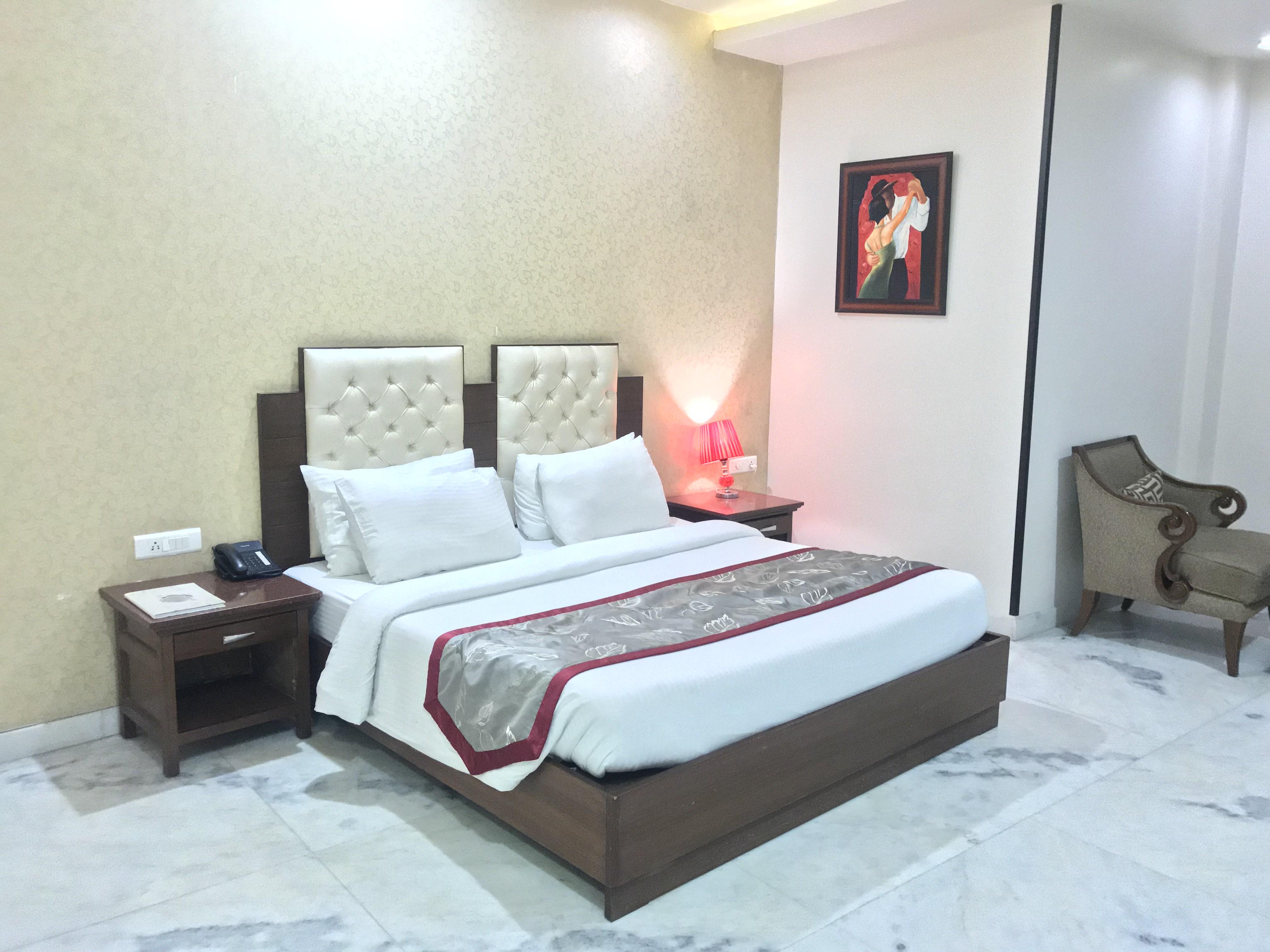 Hotel Leela Grande Karnal Exterior photo