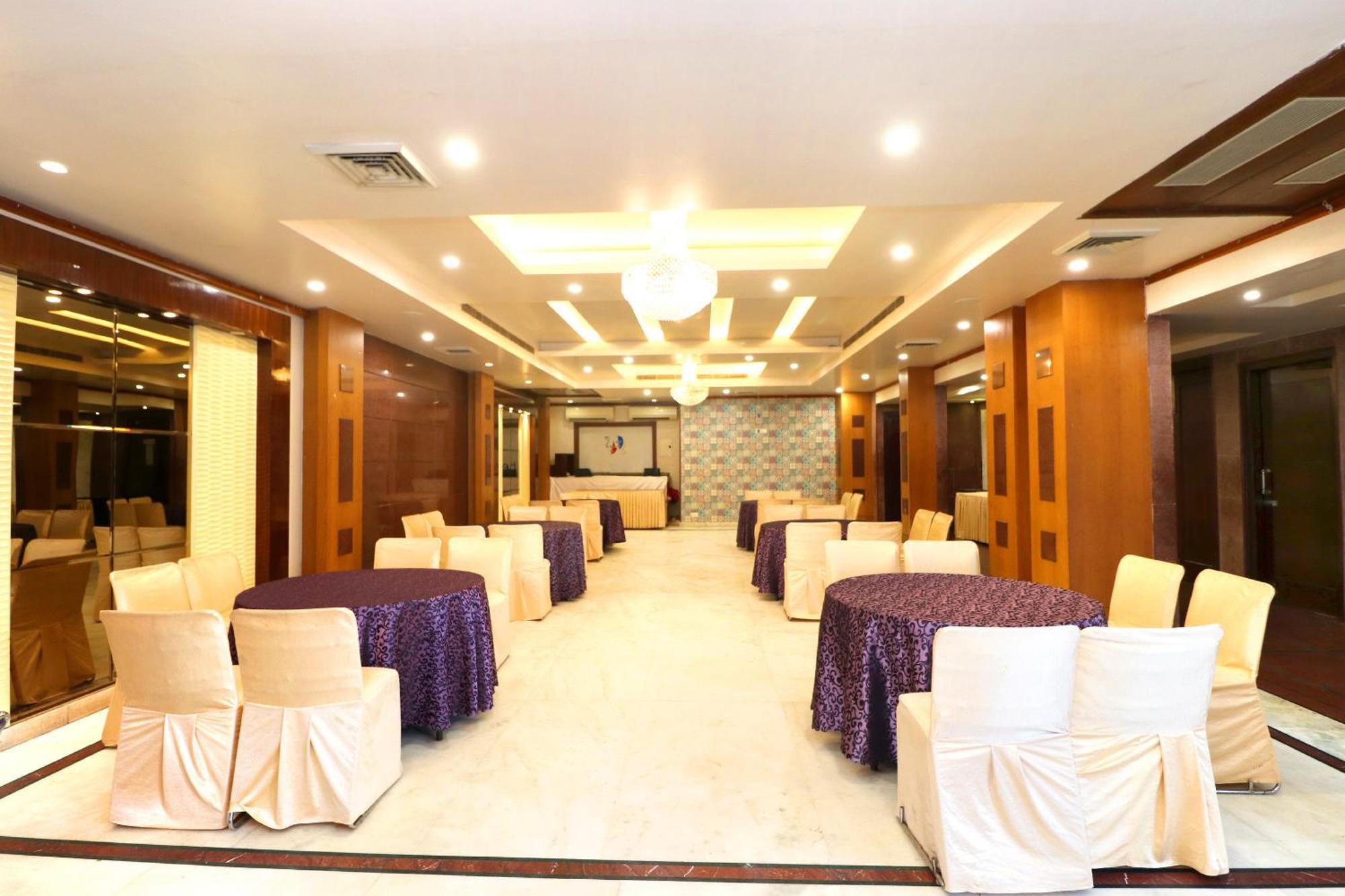 Hotel Leela Grande Karnal Exterior photo