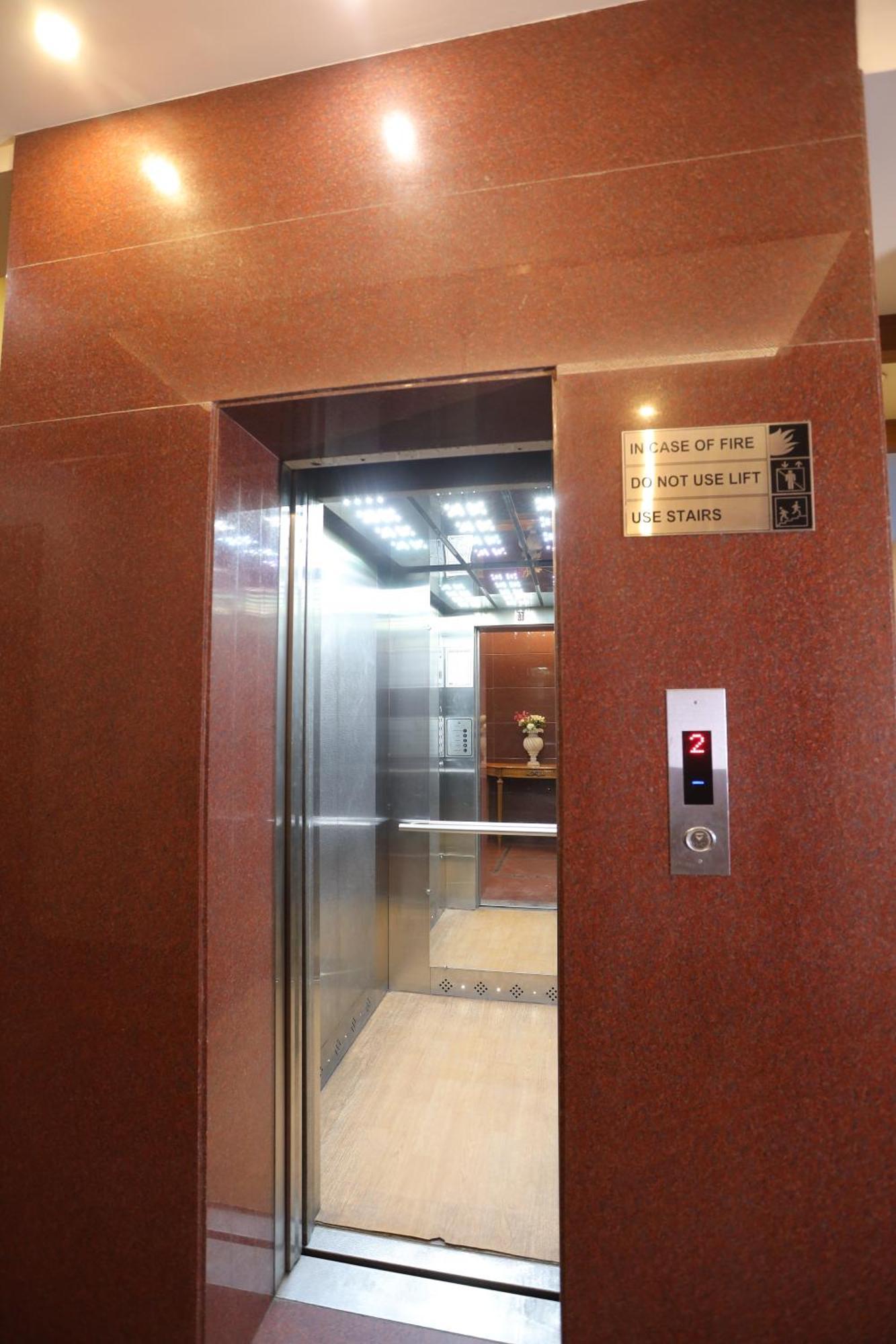 Hotel Leela Grande Karnal Exterior photo